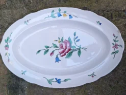Lot de 3 plats en faïence Sarreguemines modèle Riquewirh