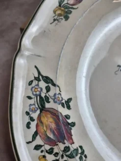 Lot de 2 plats Villeroy & Boch Mettlach 1562 – décor floral vintage