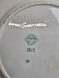 Lot de 2 plats Villeroy & Boch Mettlach 1562 – décor floral vintage