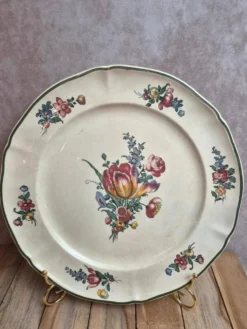 Lot de 2 plats Villeroy & Boch Mettlach 1562 – décor floral vintage