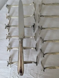 Lot de 12 porte-couteaux Christofle modèle Moderne 1912