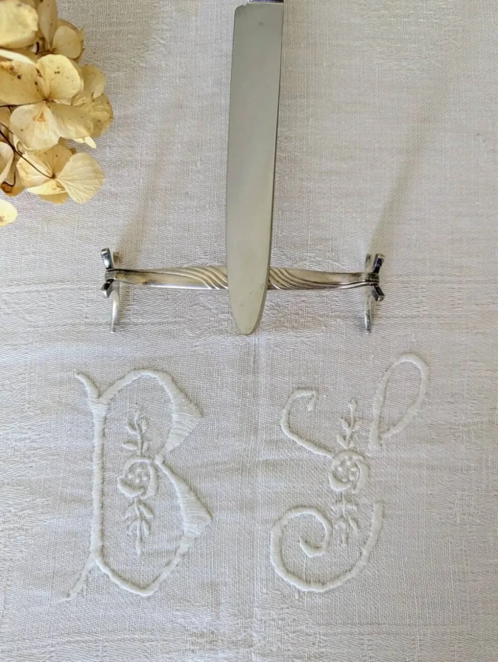 Lot de 12 porte-couteaux Christofle modèle Moderne 1912