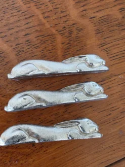lot de 3 porte-couteaux lièvres argentés art de la table vintage