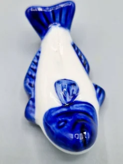 Lot de 11 porte couteaux poissons en porcelaine bleu blanc vintage