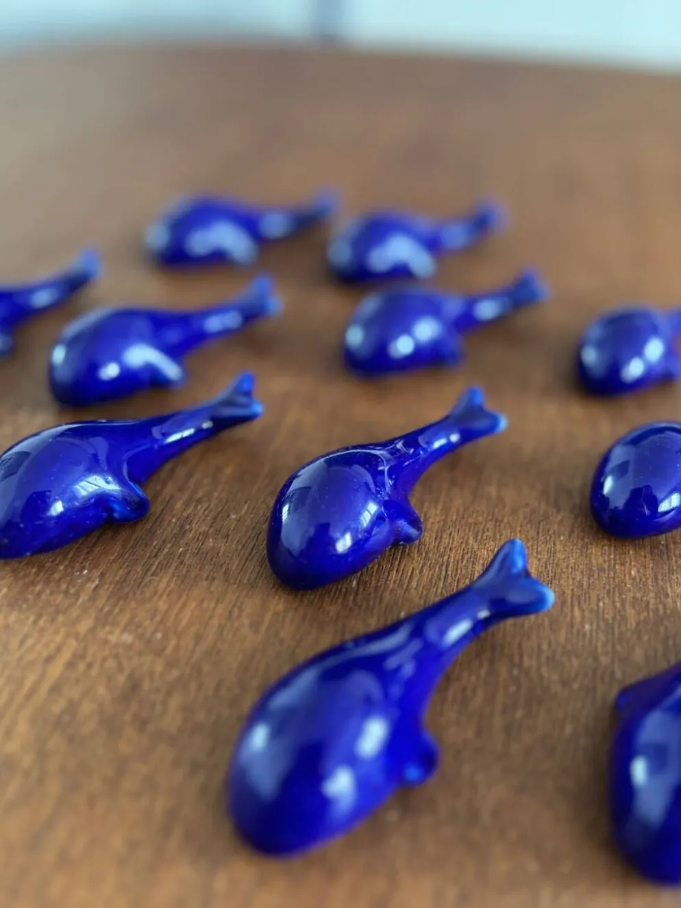 lot de 6 porte-couteaux vintage en céramique - forme de baleine bleu