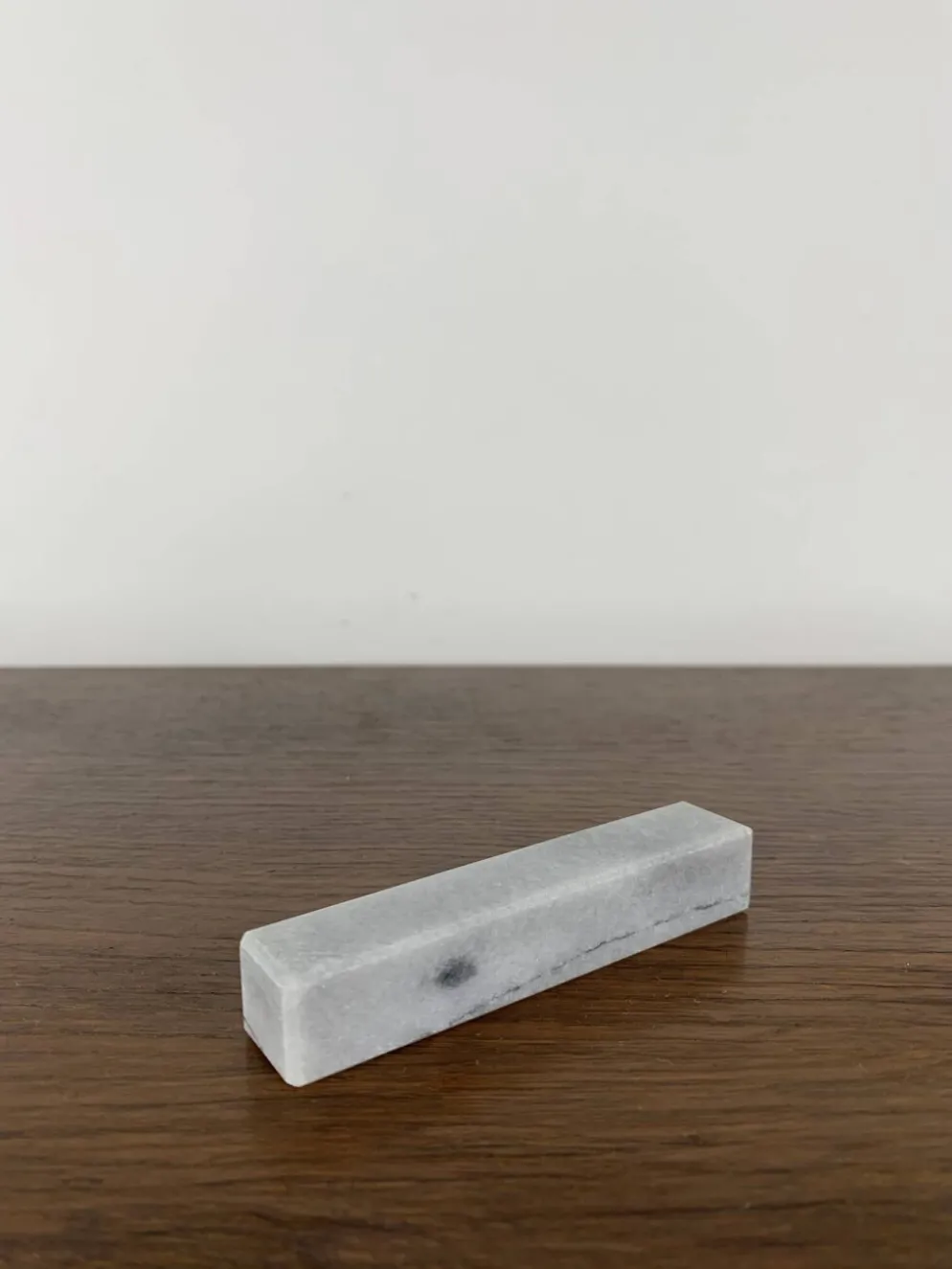Lot de 8 portes-couteaux en marbre blanc