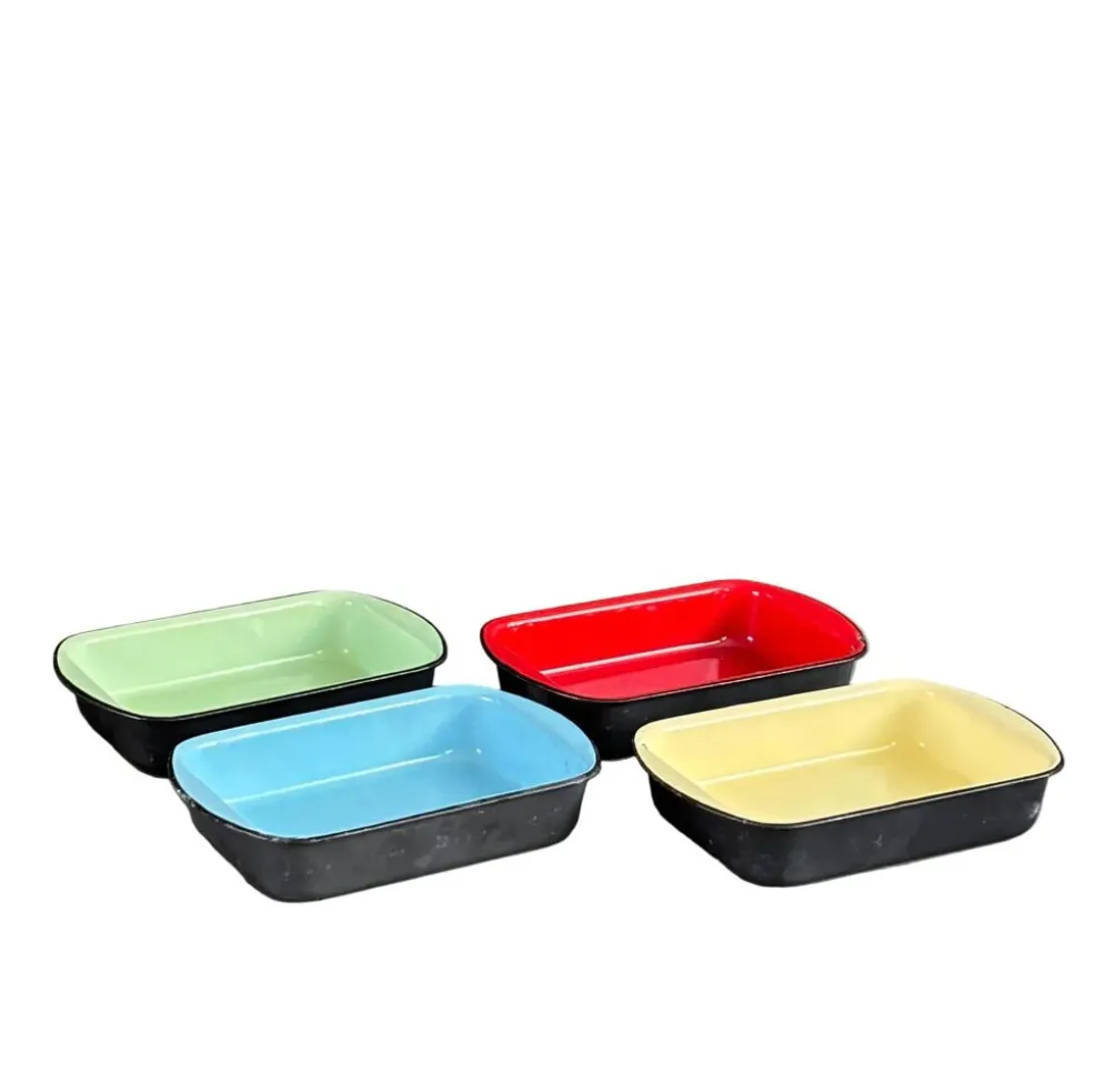 Lot de 4 raviers / plats en fonte émaillée