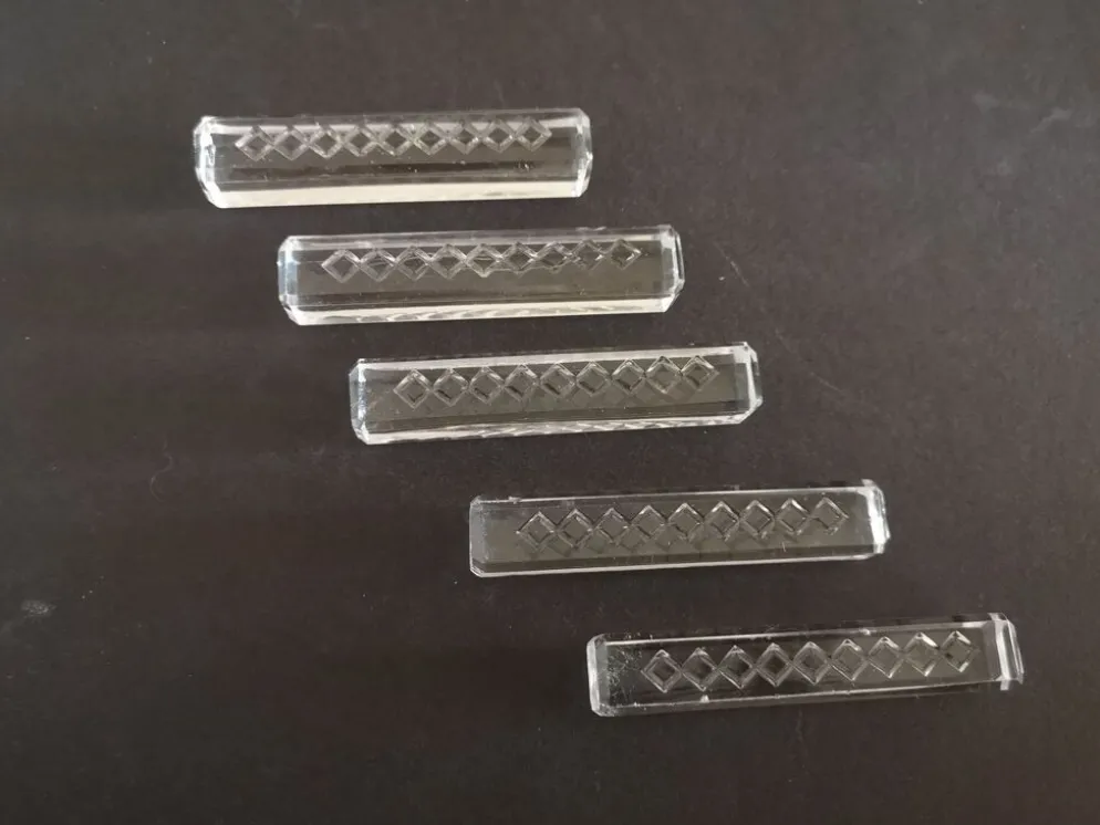 Lot de 5 repose-couteaux modernistes en cristal taillé - Années 1950/1960