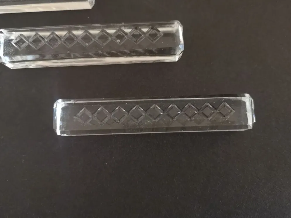 Lot de 5 repose-couteaux modernistes en cristal taillé - Années 1950/1960