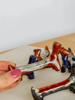 Lot de 6 repose-couteaux teckel en céramique émaillée