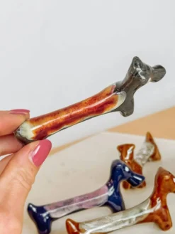 Lot de 6 repose-couteaux teckel en céramique émaillée