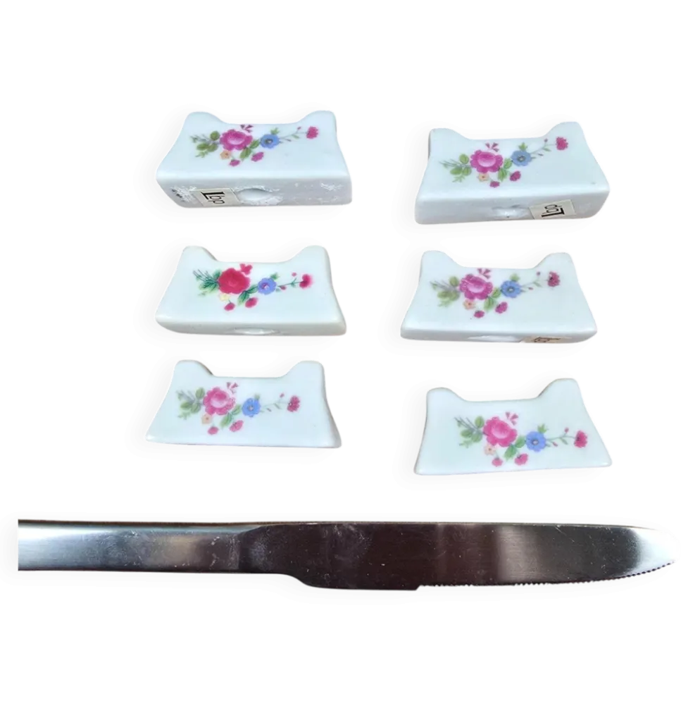 Lot de 6 repose-couteaux vintage, porcelaine blanche à fleurs