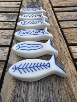 ​lot de 6 repose-couverts vintage en céramique peinte motifs poissons
