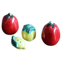 Lot de salières et poivrières en céramique vernissée – Fruits & légume