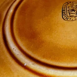 Lot de six assiettes à huîtres Niderviller en faïence émaillée caramel – années 60