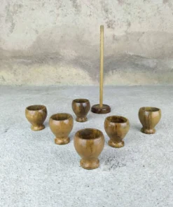 Lot de six coquetiers en bois d'olivier