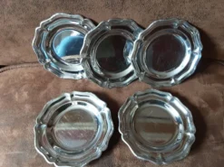 Lot de 5 sous verres métal