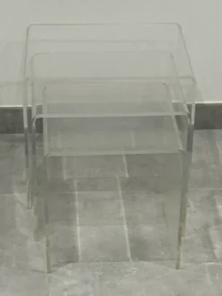 Lot de 3 tables gigogne en plexiglas