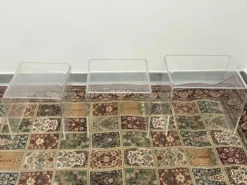 Lot de 3 tables gigogne en plexiglas