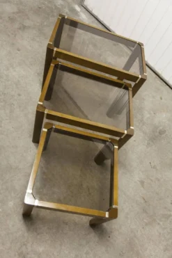 Lot de 3 tables gigogne orme et verre fumé 1970