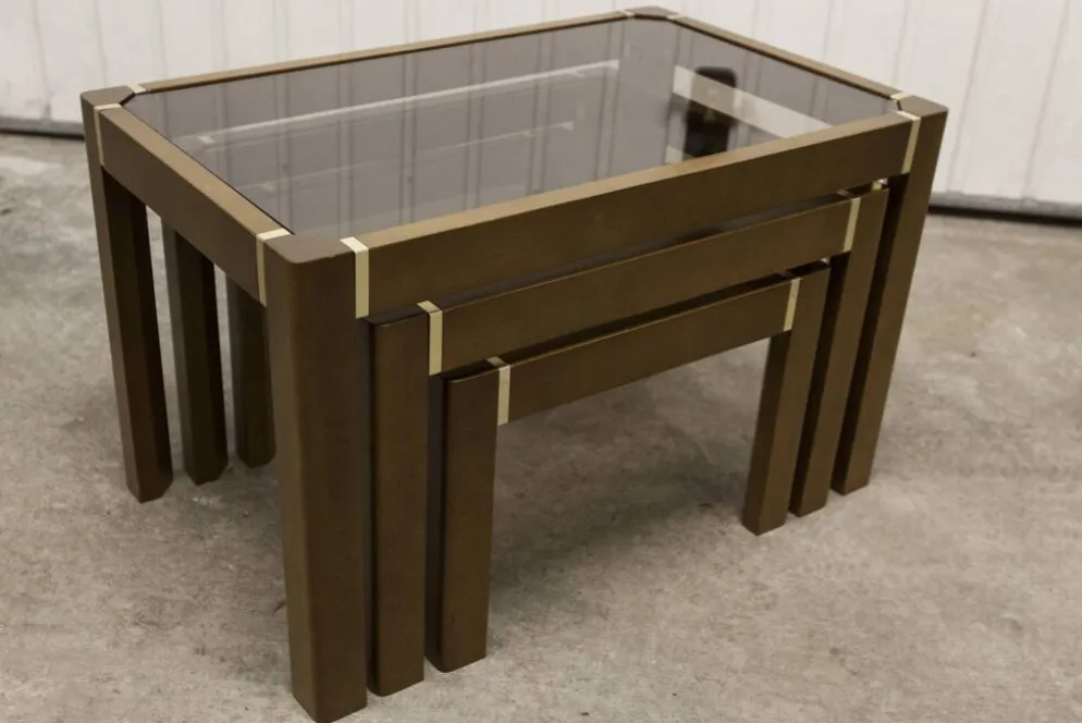 Lot de 3 tables gigogne orme et verre fumé 1970