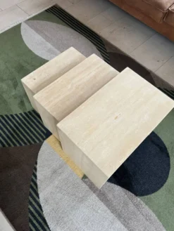 Lot de 3 tables gigognes en travertin