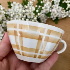 Lot de 4 tasses à café ancienne en porcelaine opaque de Badonvillier