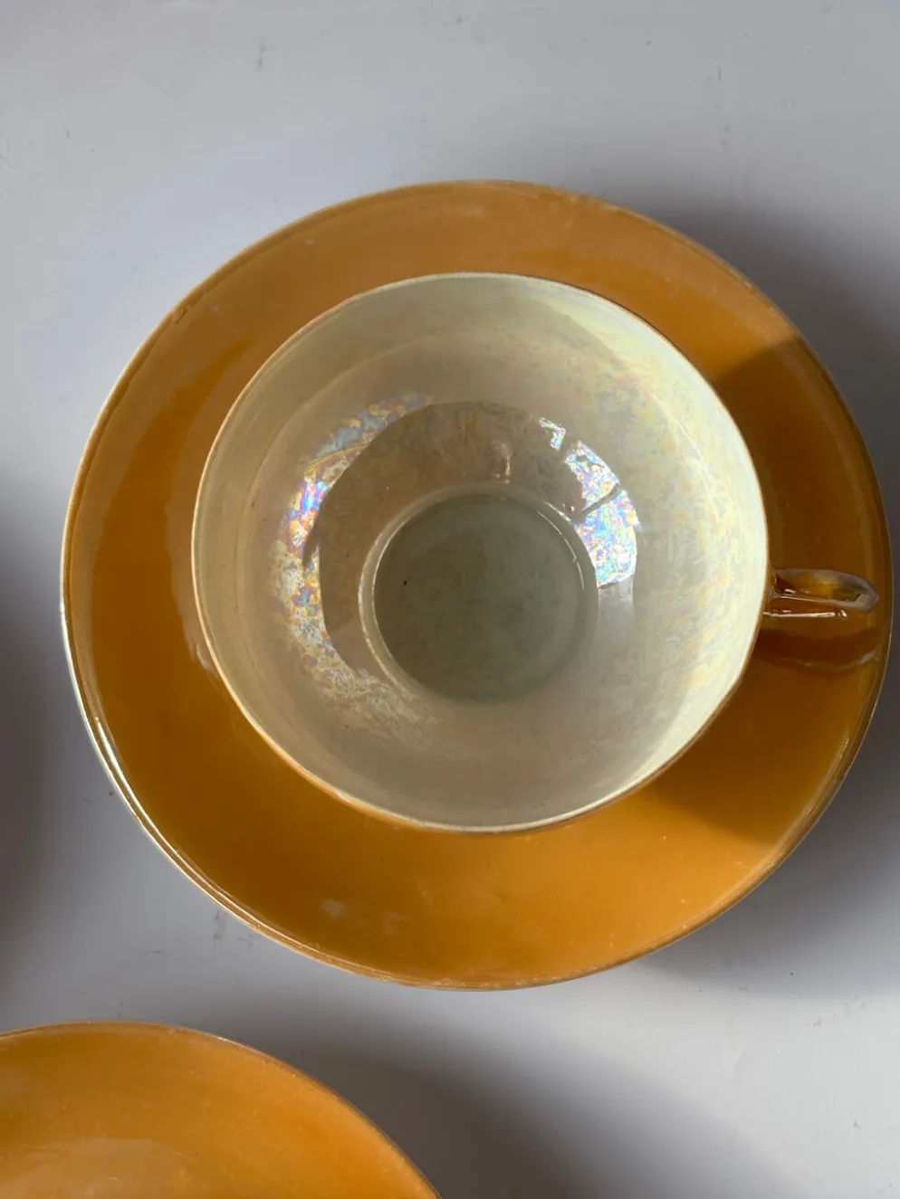 Lot de 3 tasses à café en porcelaine fine irisée