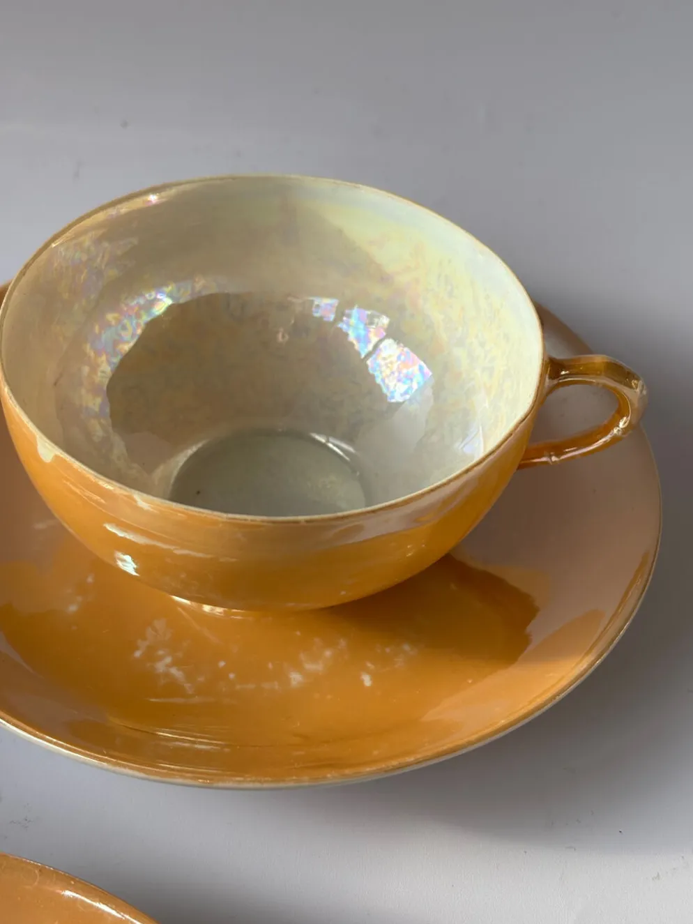 Lot de 3 tasses à café en porcelaine fine irisée