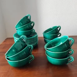 Lot de 12 tasses à café Françaises signées Jean Pobéry style Art déco