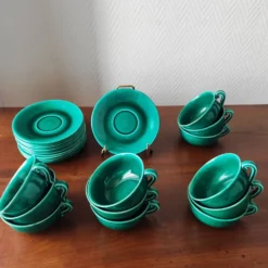 Lot de 12 tasses à café Françaises signées Jean Pobéry style Art déco