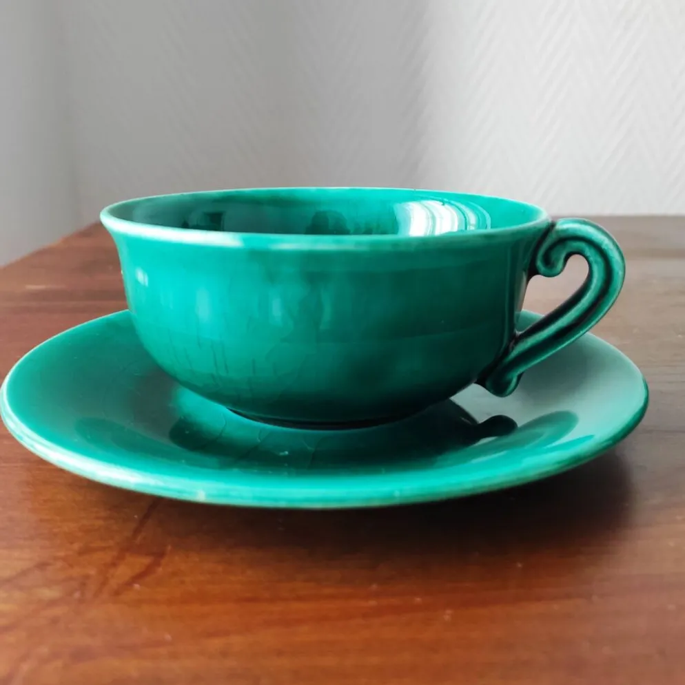Lot de 12 tasses à café Françaises signées Jean Pobéry style Art déco