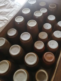 Lot de 27 tasses-timbales vintage en grès Digoin