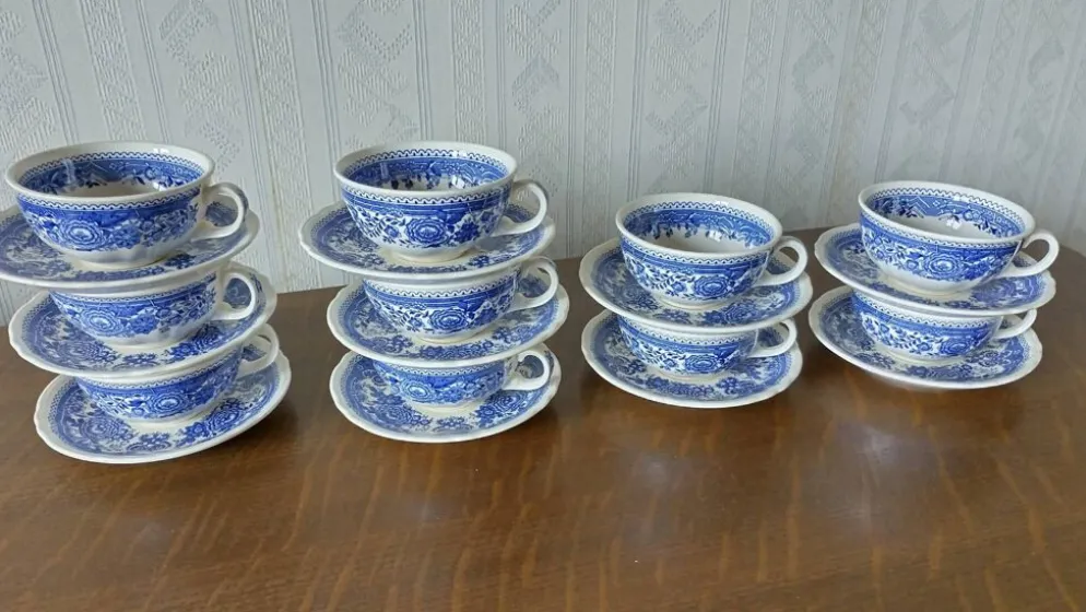 Lot de 10 tasses Villeroy et Boch Burgenland