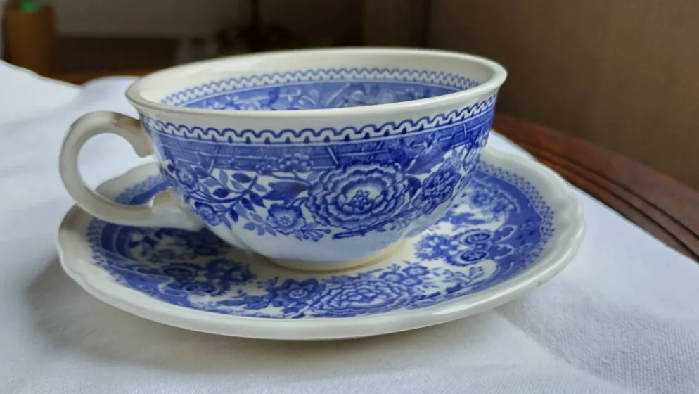 Lot de 10 tasses Villeroy et Boch Burgenland