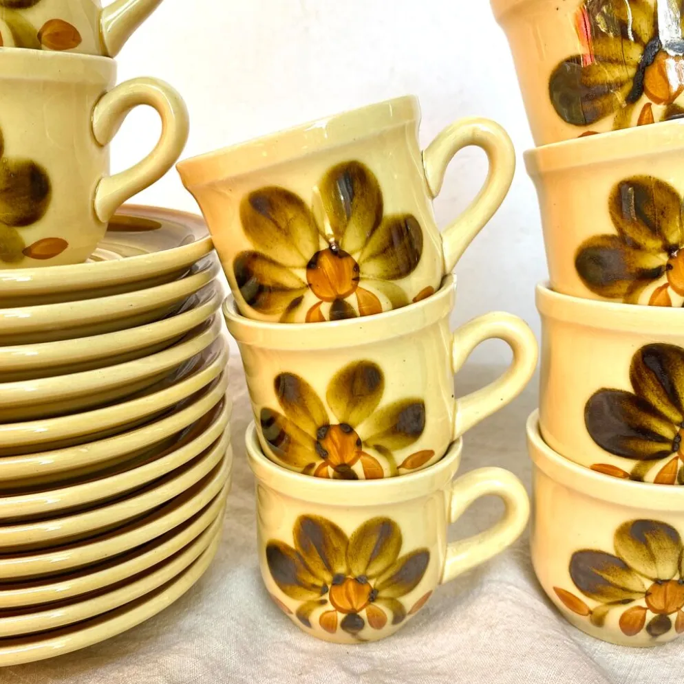 Lot de 12 tasses vintage en porcelaine de Gien "Bamako"