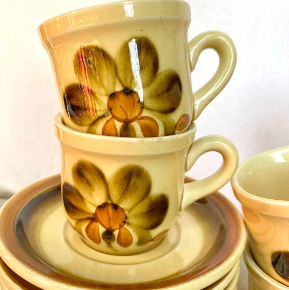 Lot de 12 tasses vintage en porcelaine de Gien "Bamako"