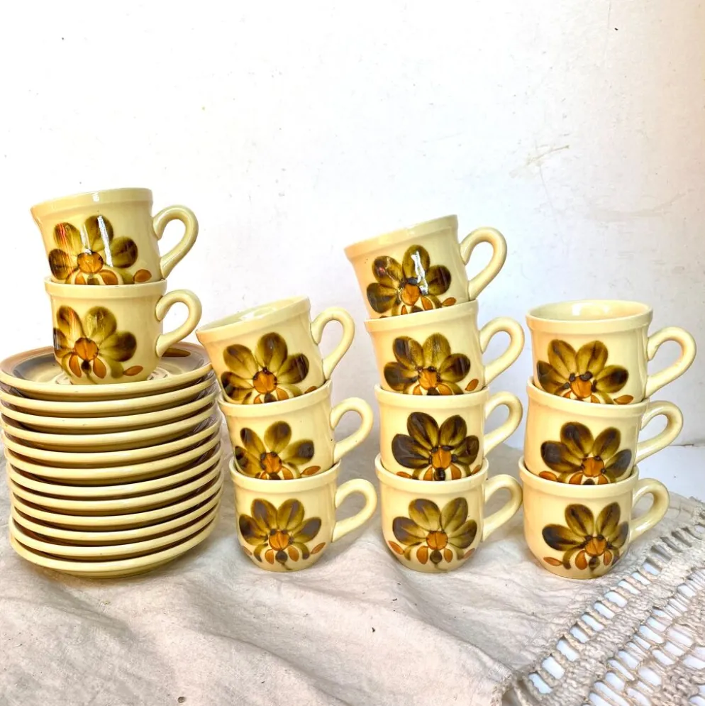 Lot de 12 tasses vintage en porcelaine de Gien "Bamako"