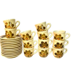 Lot de 12 tasses vintage en porcelaine de Gien