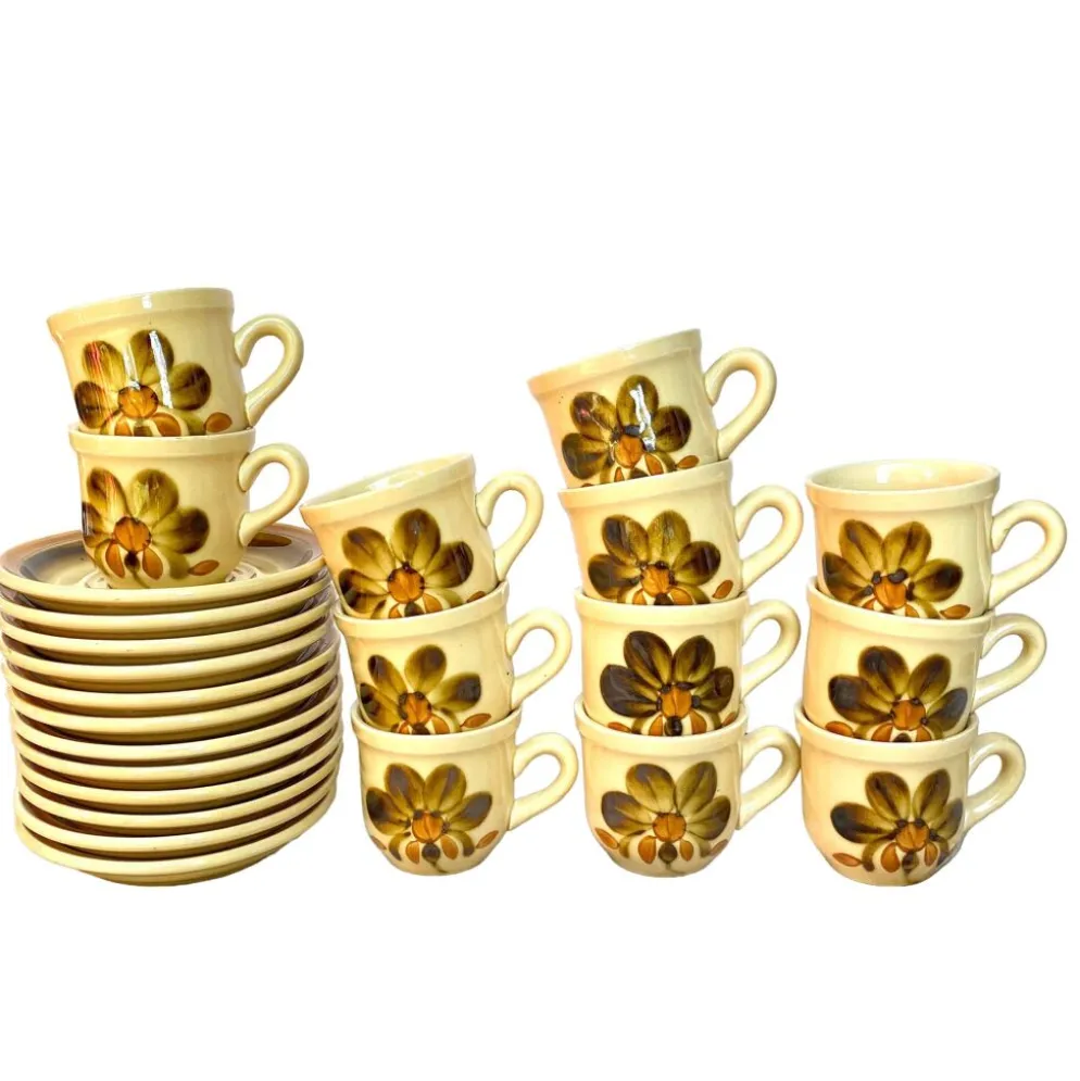 Lot de 12 tasses vintage en porcelaine de Gien "Bamako"
