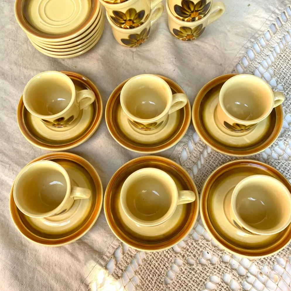 Lot de 12 tasses vintage en porcelaine de Gien "Bamako"