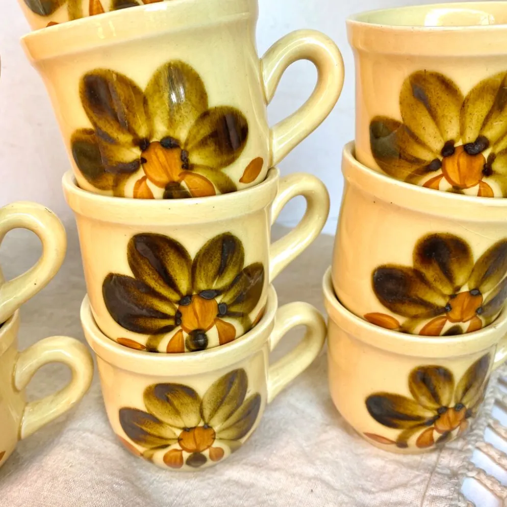 Lot de 12 tasses vintage en porcelaine de Gien "Bamako"