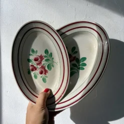Lot de vaisselles Les Roses - 2 raviers et une saucière -