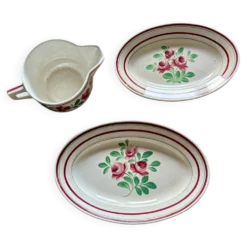 Lot de vaisselles Les Roses - 2 raviers et une saucière -
