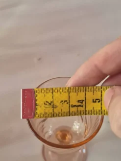 lot de 12 verres a pieds et 3 petits verres a liqueur rose vintage rosaline