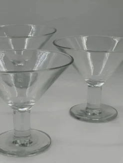 Lot de 4 verres à coupe/martini vintage en verre