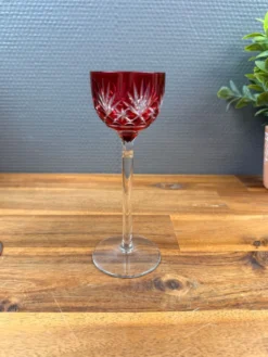 Lot de 8 Verres à Liqueur en Cristal Taillé Coloré