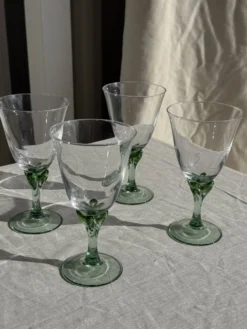Lot de 4 verres à pied vert vintage H16