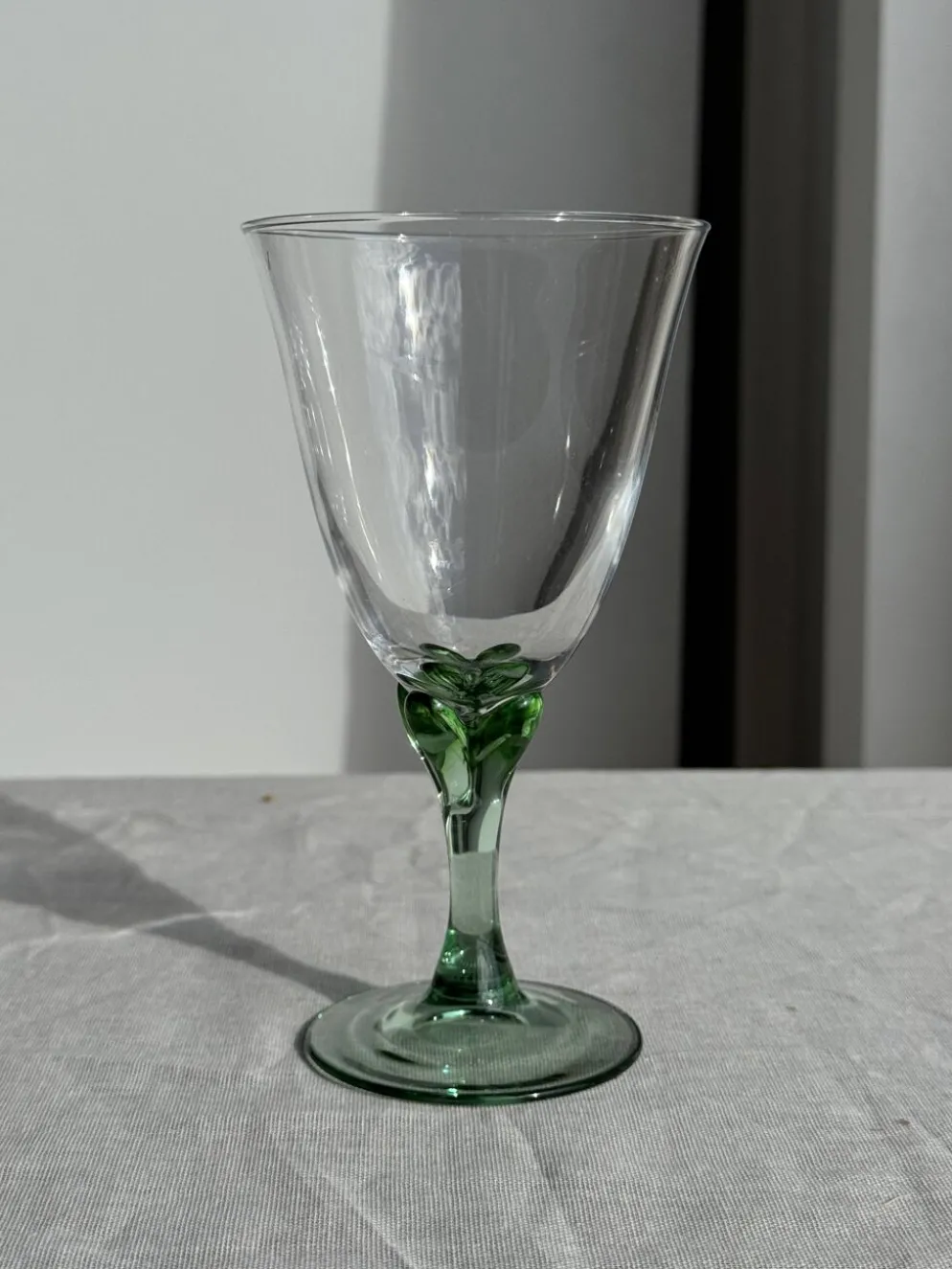 Lot de 4 verres à pied vert vintage H16