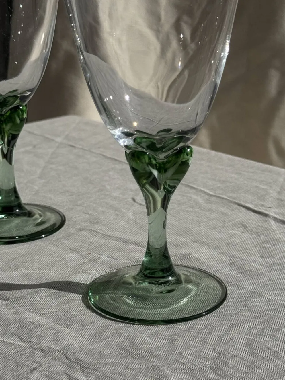 Lot de 4 verres à pied vert vintage H16